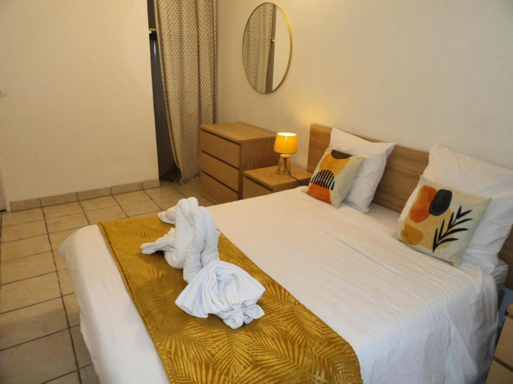 Le Cosy Wiener *Paris*Gare A 300 M*Disneyland* Champs-Sur-Marne Exteriör bild